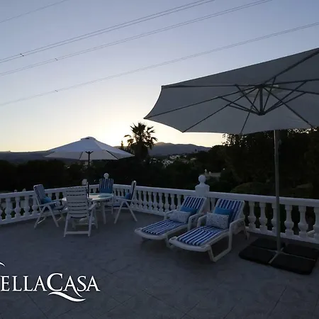 Cozy Vesta With Swimming Pool In